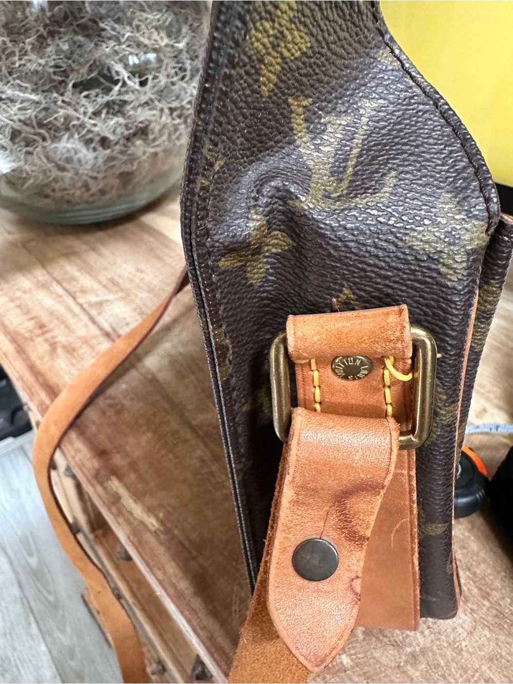 Louis Vuitton Monogram Canvas Messenger Bag with Tan Leather Trim - Picture 13 of 15